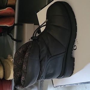 Guess winter boots, sz 7.5